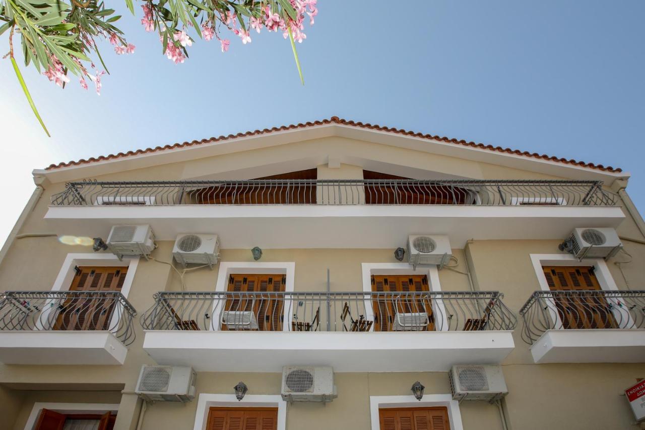 Papadatos Studios Argostoli  Exteriör bild