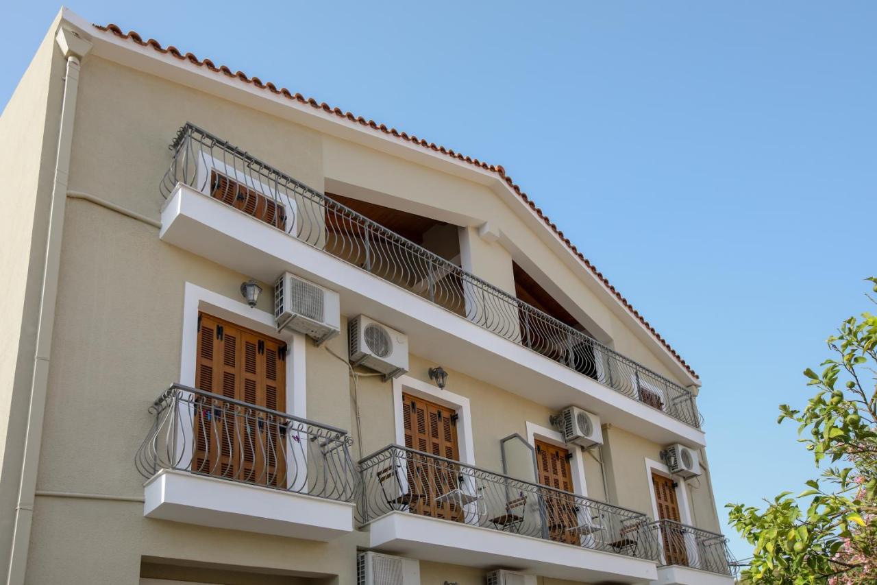 Papadatos Studios Argostoli  Exteriör bild