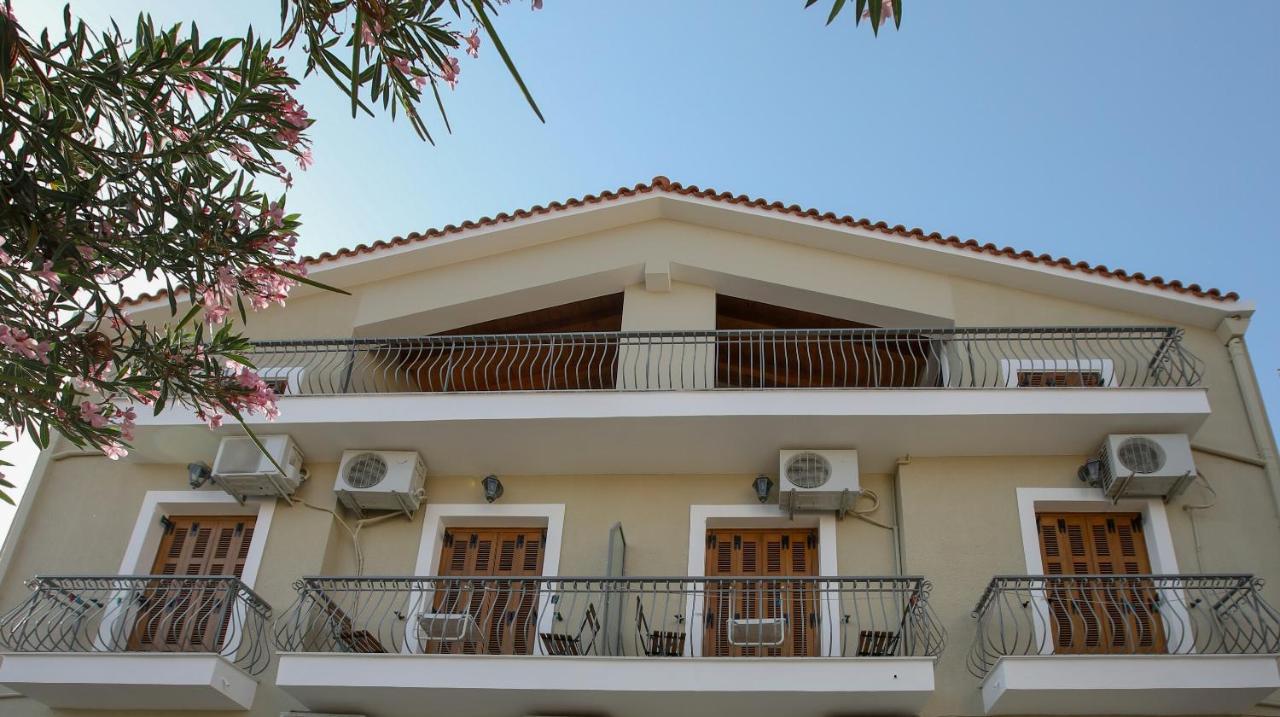 Papadatos Studios Argostoli  Exteriör bild